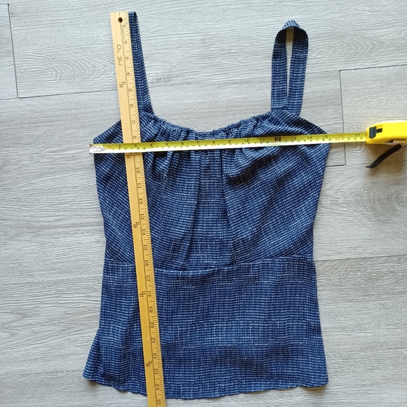 Cabi Women's Sleeveless Top Size 8 Navy & White Smocked Sides Adjustable Straps - Picture 8 of 15